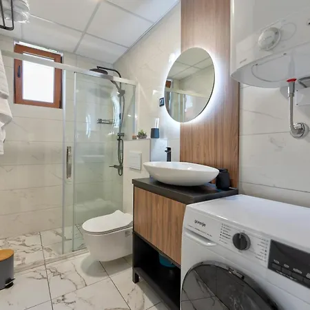 Riva Apartment *